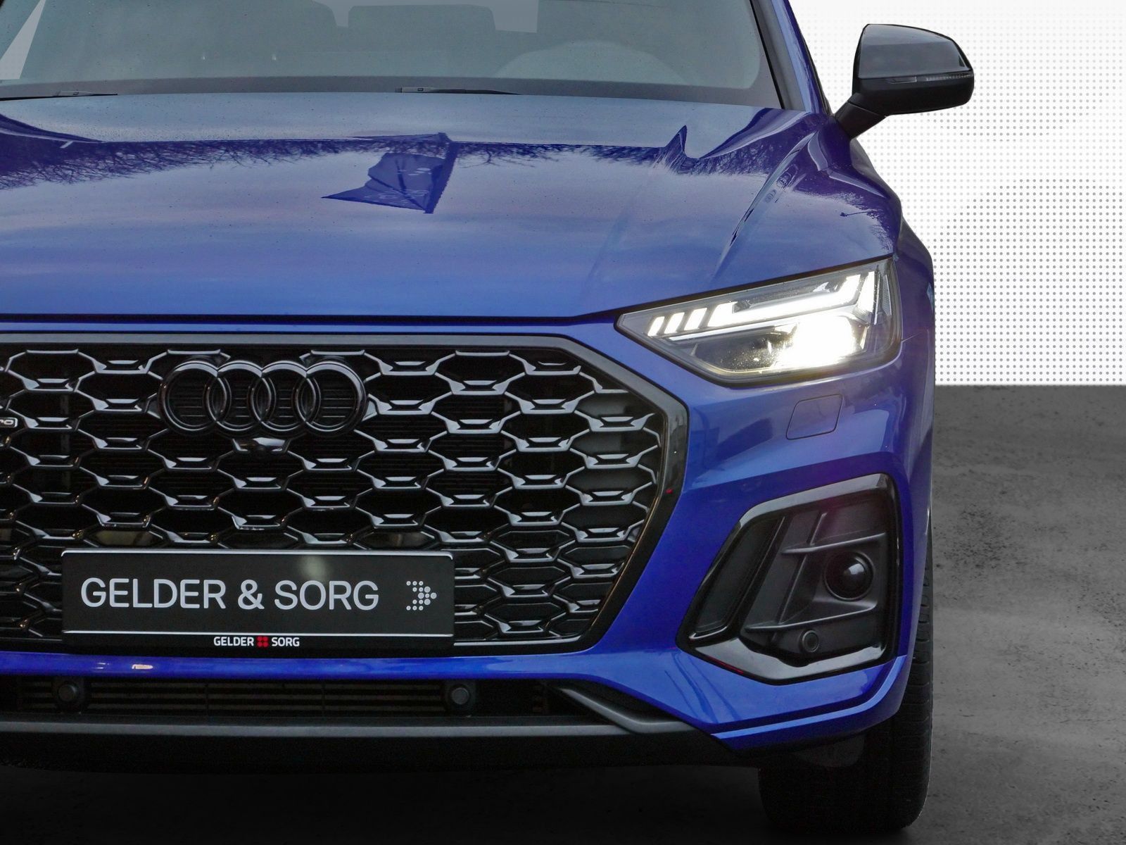 Audi Q5 Sportback 55 TFSIe qu. S line - Samsaru's Car Outlet
