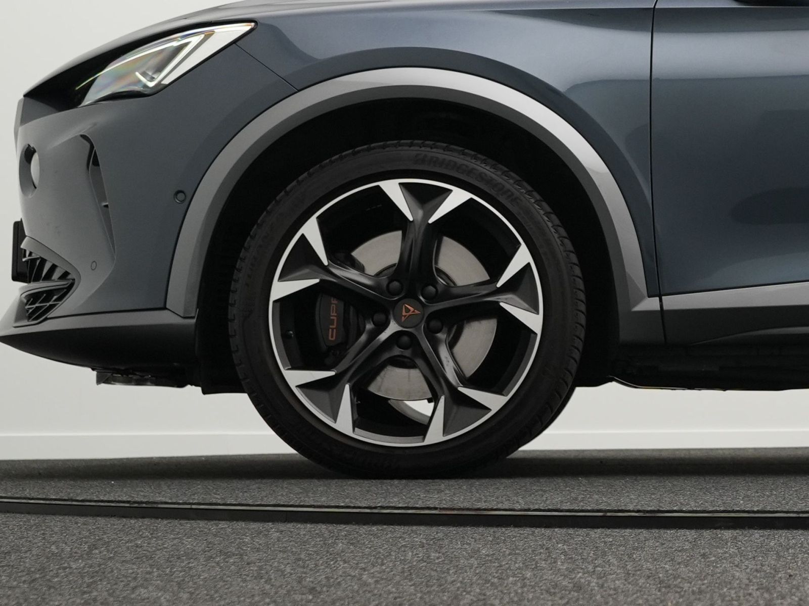 Cupra Formentor VZ 2.0 TSI 4Drive DSG *ACC*AHK*PANO*19