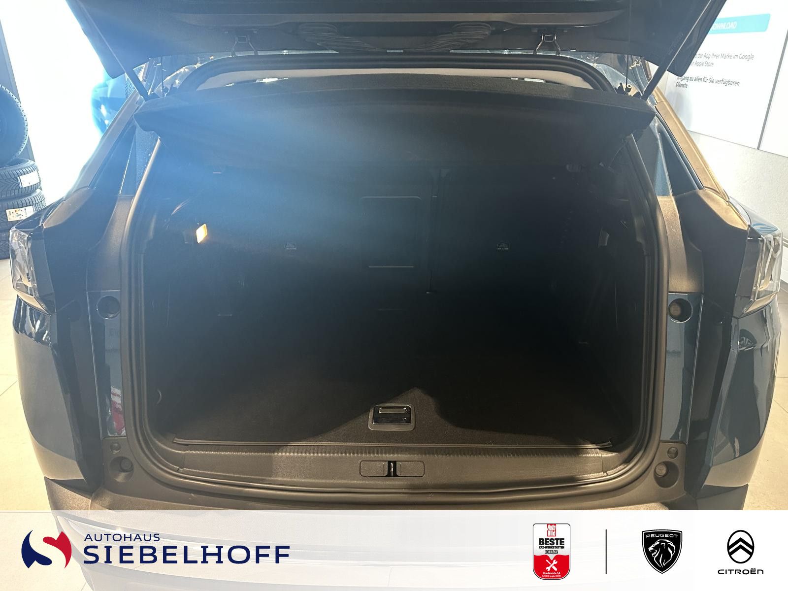 Peugeot 3008 Allure HYBRID 225 e-EAT8