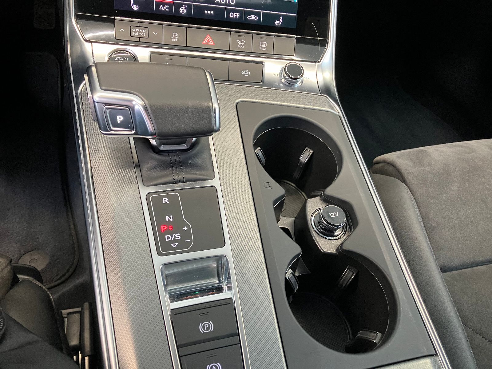 Audi A6 Avant 45 TDI quattro design - Samsaru's Car Outlet