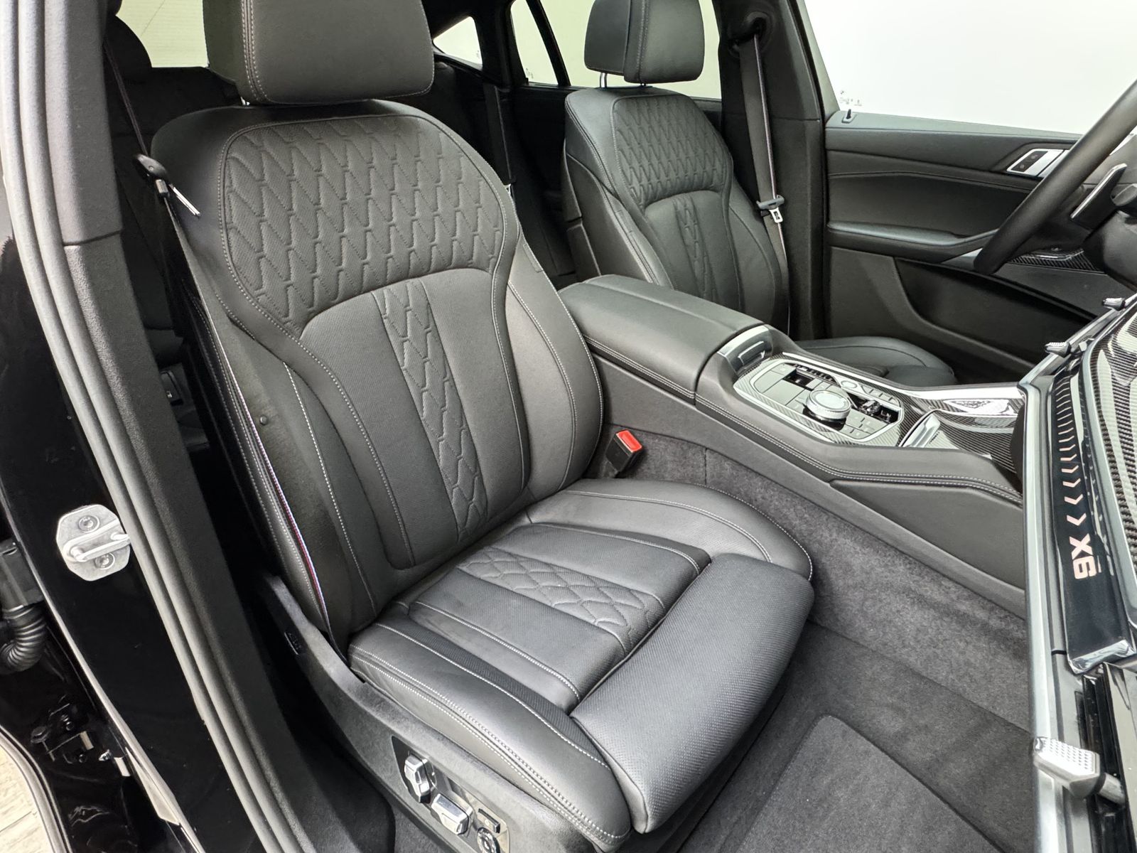 BMW X6 xDr30d M Sport Pro 22'' Sitzlüft. ACC 360°AHK