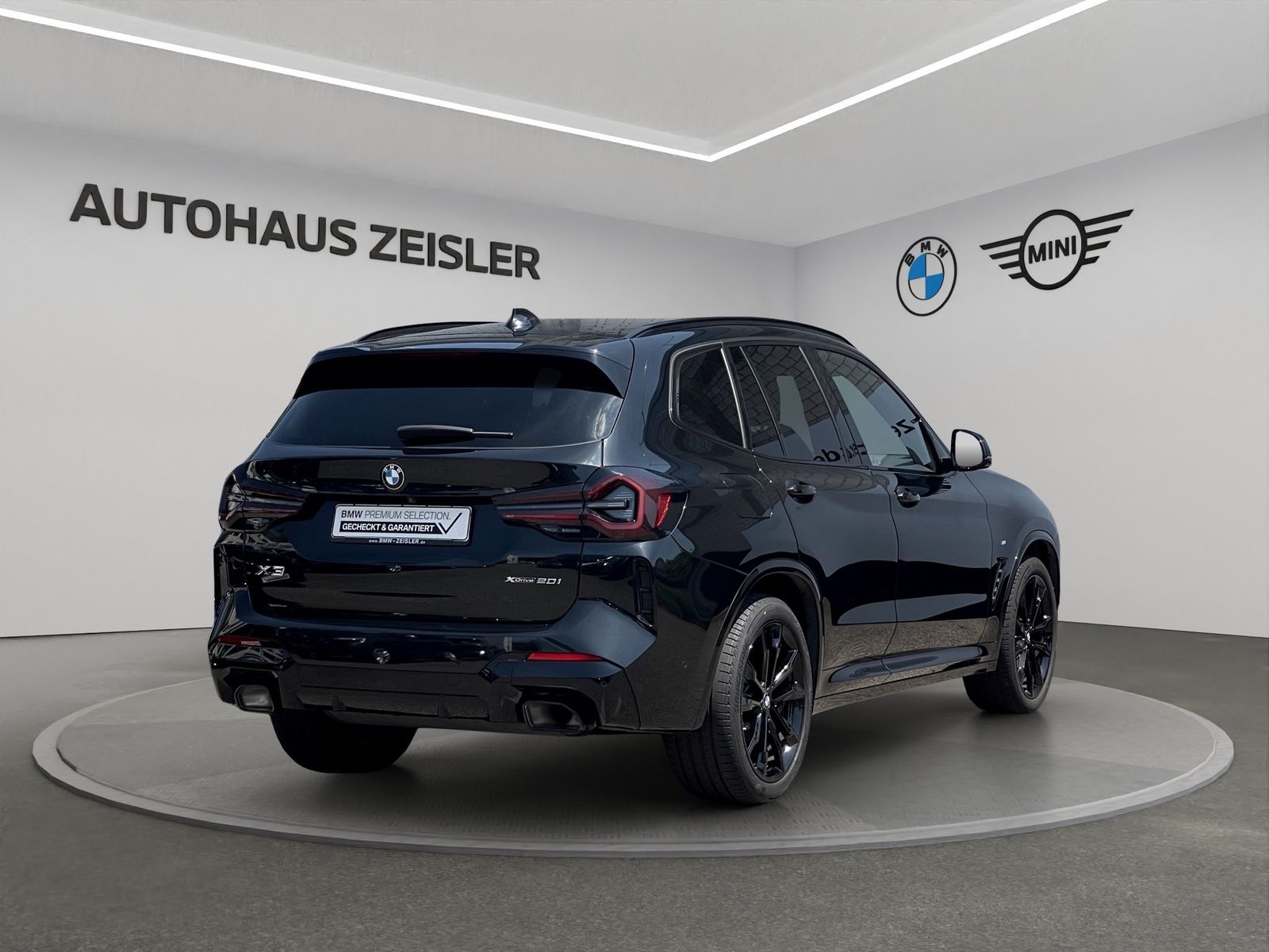 BMW X3 xDrive20i M SPORTPAKET - Samsaru's Car Outlet