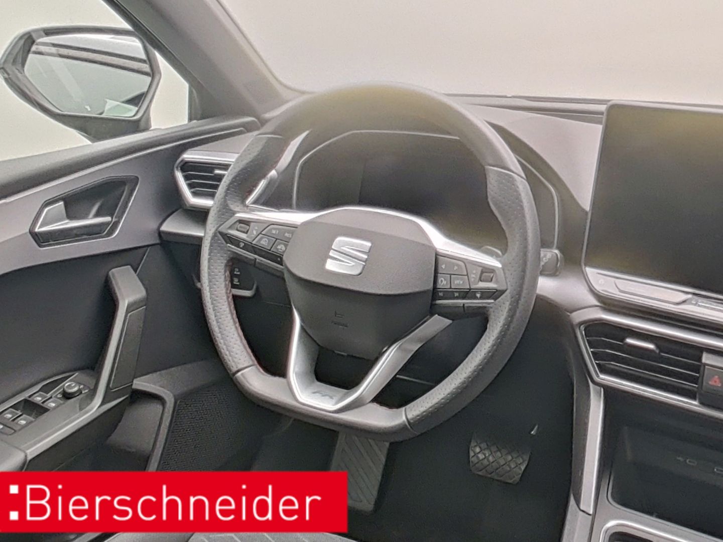 Seat Leon Sportstourer 2.0 TDI DSG FR NAVI AHK LED