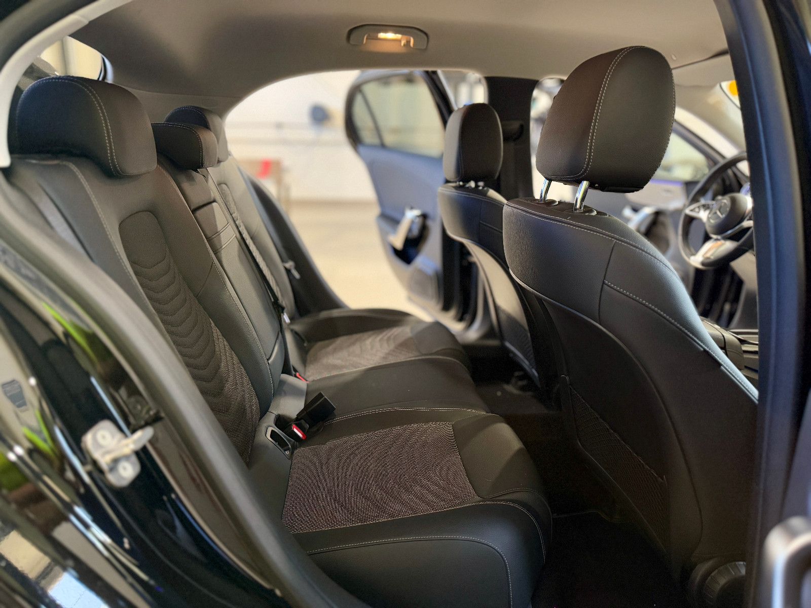 Mercedes-Benz A 180d Progressive - Samsaru's Car Outlet
