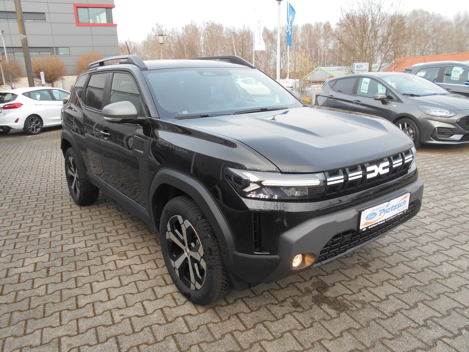 Dacia Duster III TCe 130 Journey 4x4 - Samsaru's Car Outlet