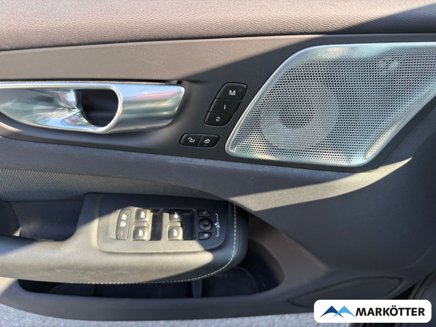 Volvo XC60 T8 AWD Ultimate Bright Recharge ACC/HUD