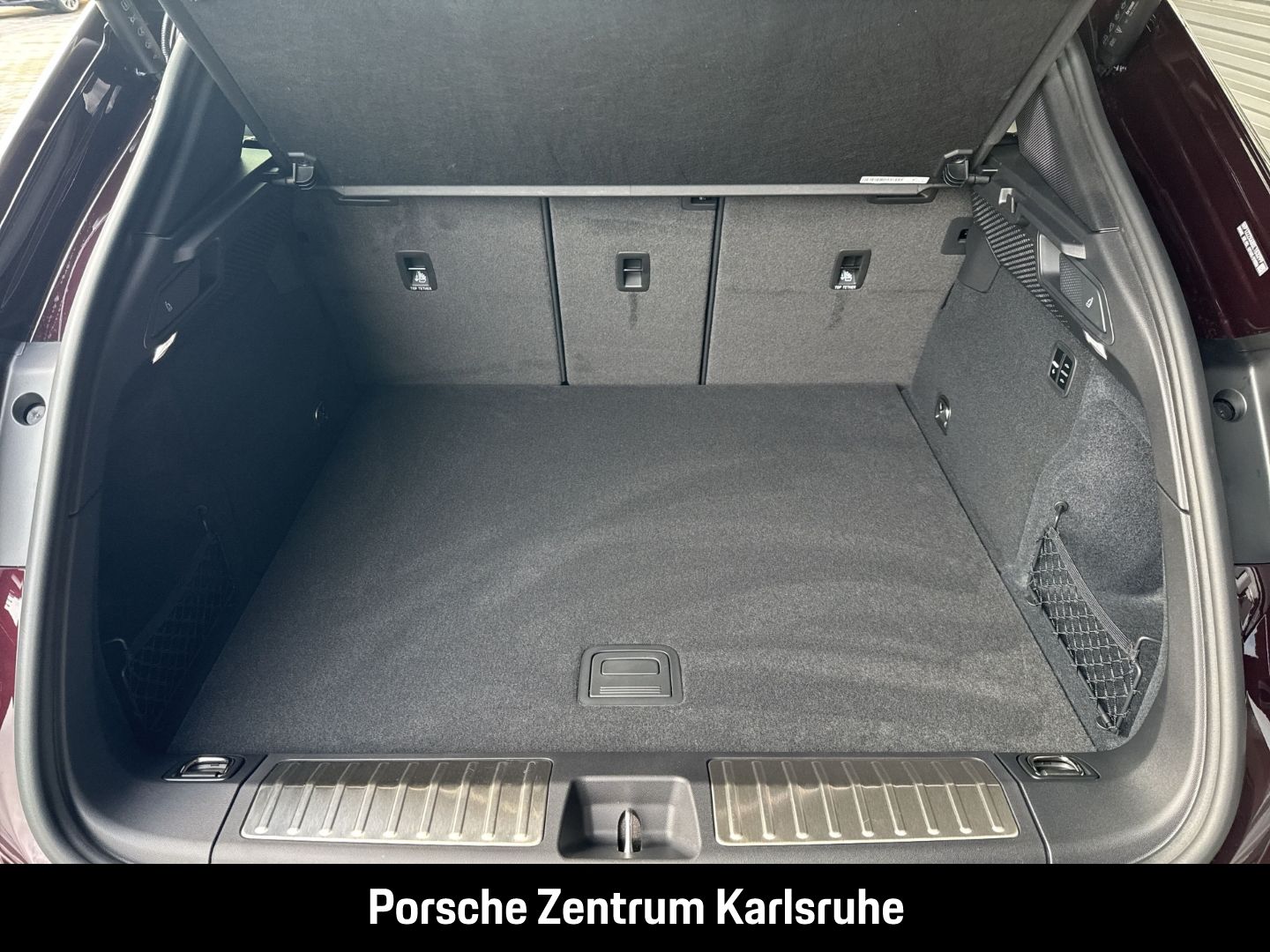 Porsche Macan 4S LED-Matrix Panoramadach Luftfederung