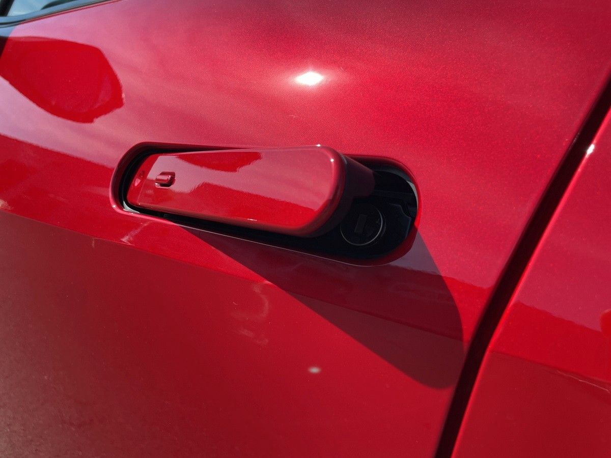 Toyota C-HR 2.0 Plug-In Hybrid Team D *2xPDC*LED*elHKL*