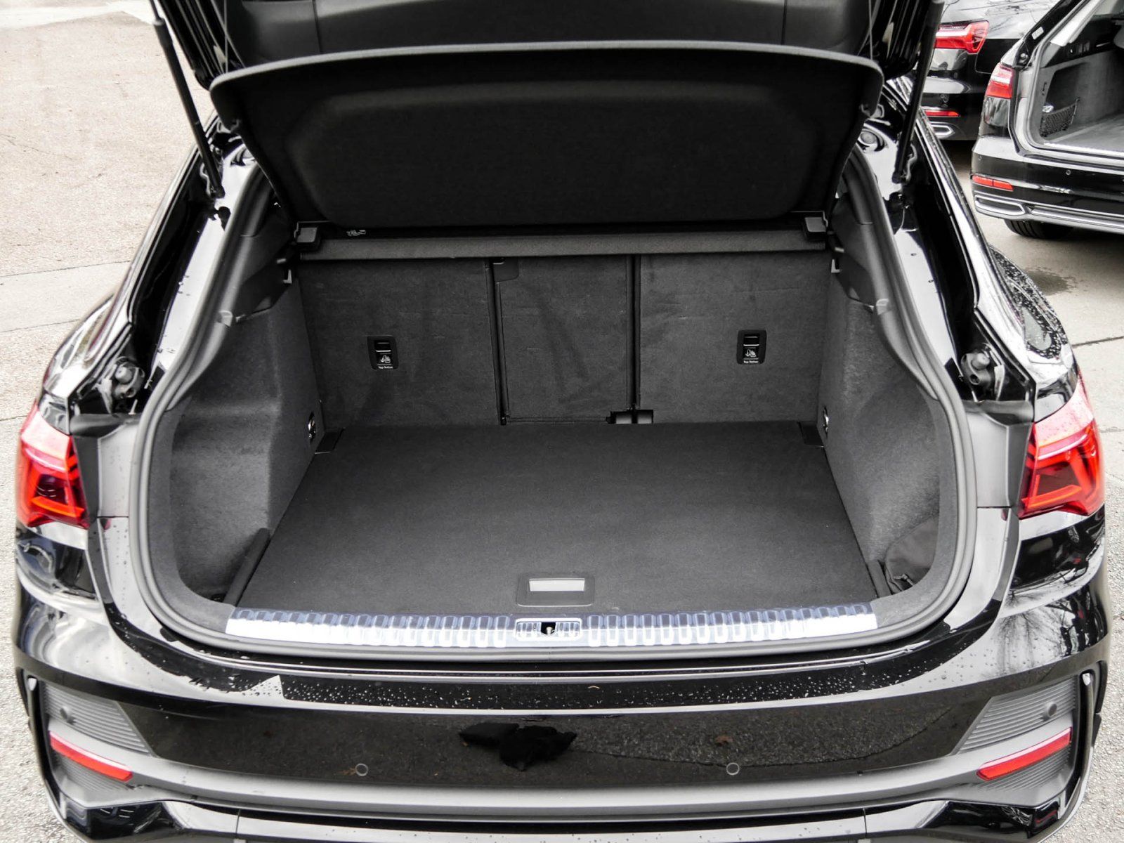 Audi Q3 Sportback S line 40 TFSI qu S tronic - Samsaru's Car Outlet