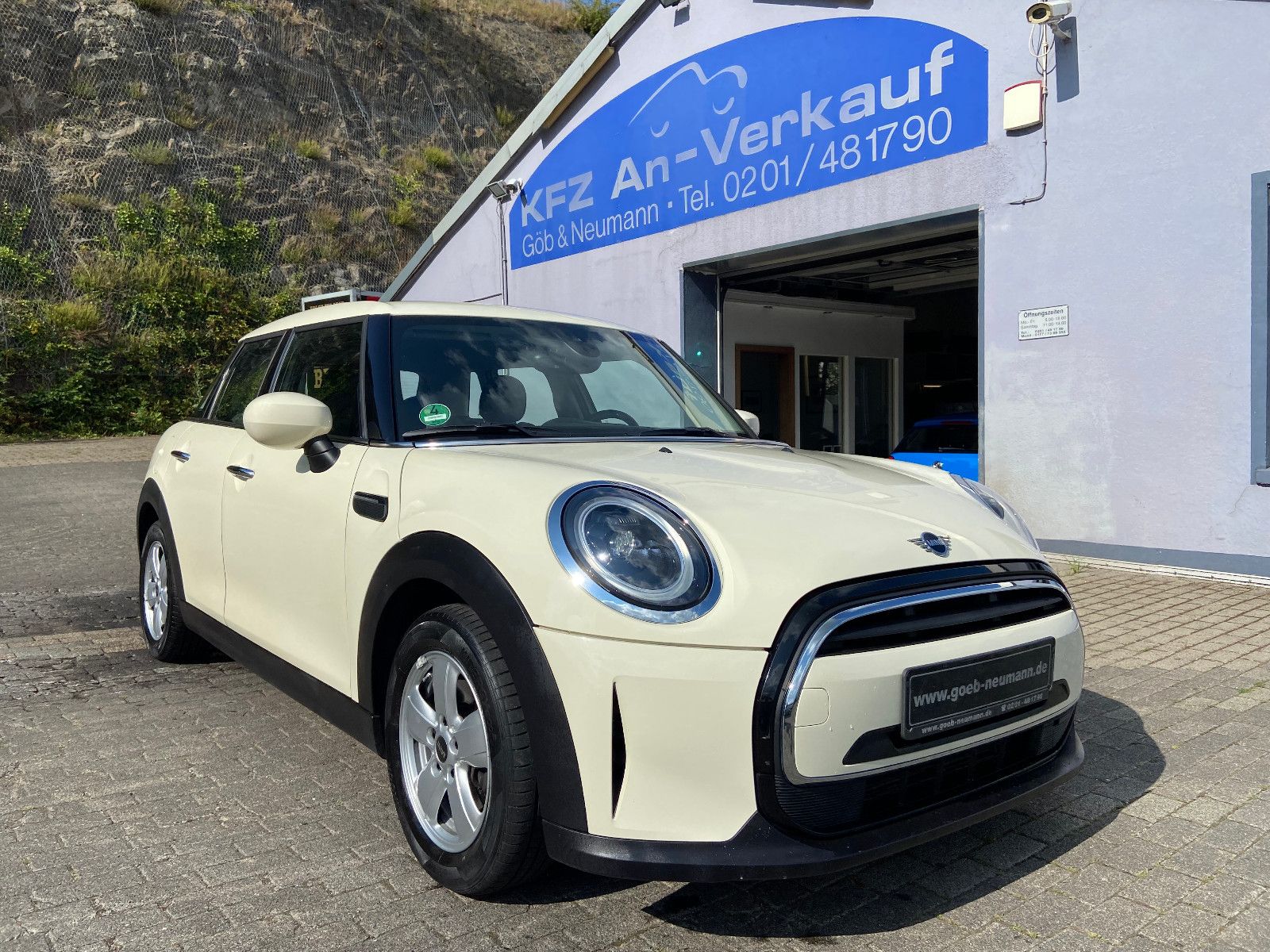 MINI One Classic - Samsaru's Car Outlet