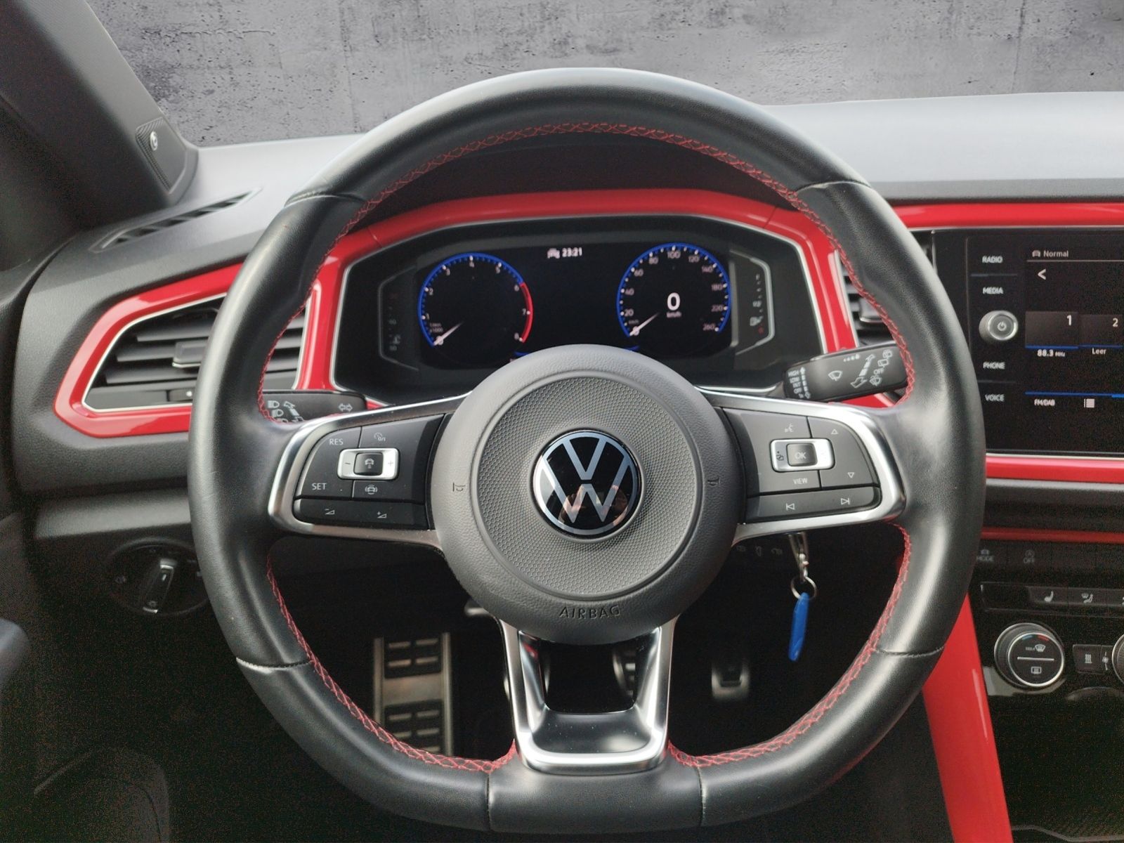 Volkswagen T-Roc Sport 1.5TSI - Samsaru's Car Outlet
