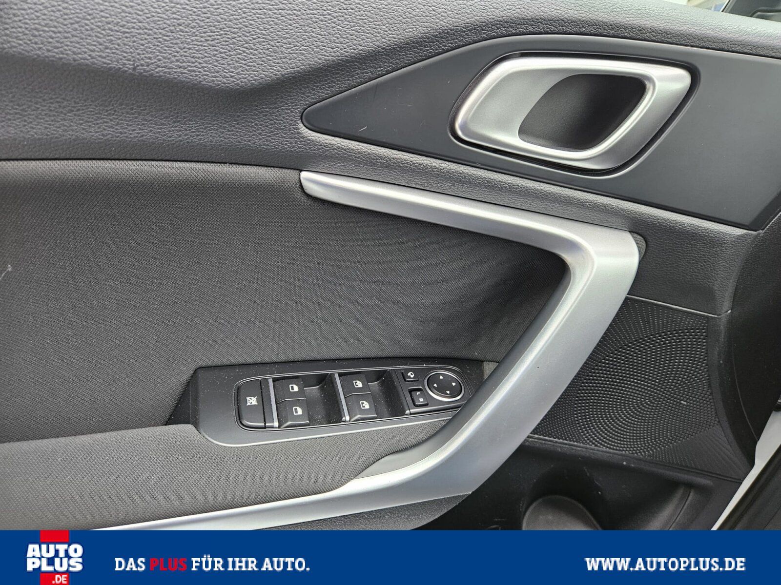 Kia Ceed SW 1.4 Attract - Samsaru's Car Outlet