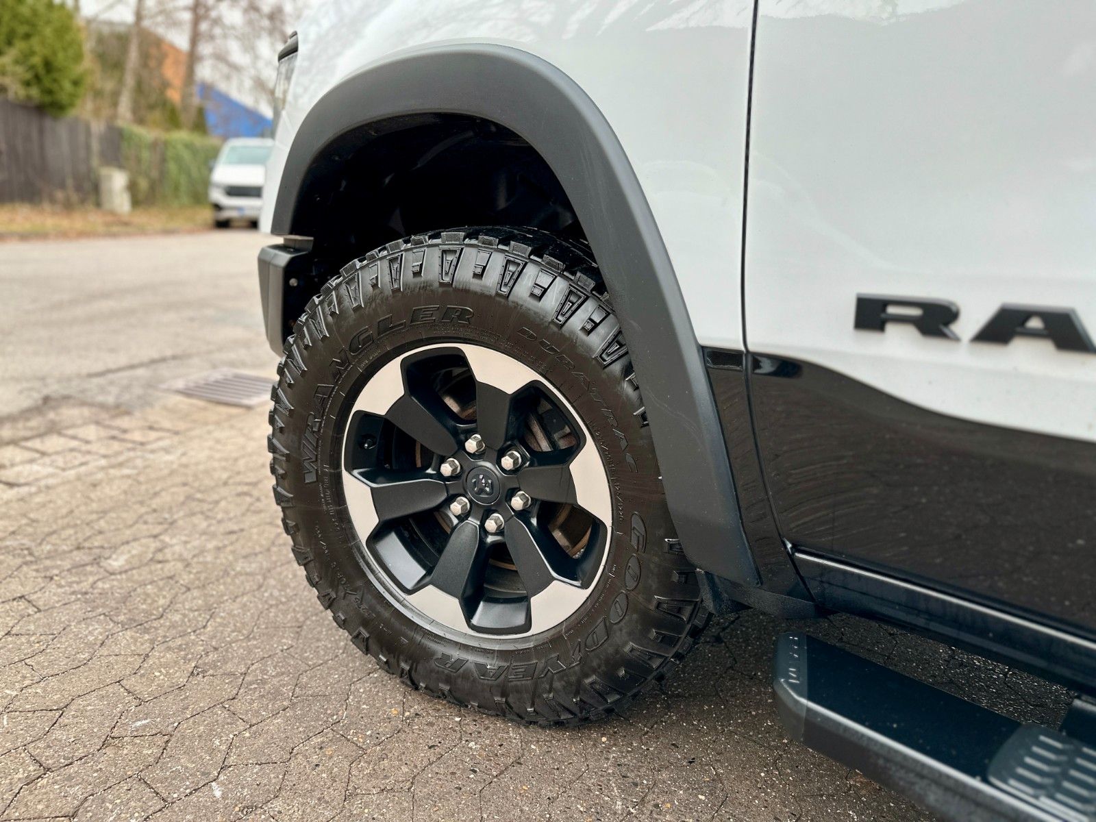 Dodge 5.7 V8*4X4*LPG*REBEL*LEDER*LED*NAVI*AHK*MFL*TOP*