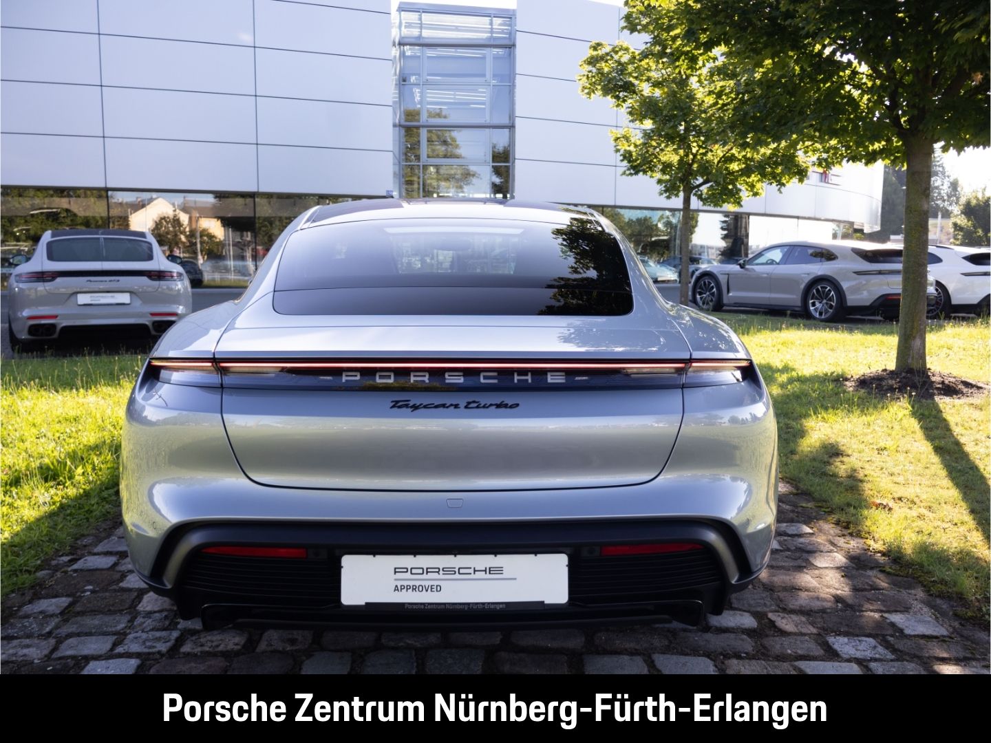 Porsche Taycan Turbo InnoDrive HUD LED-Matrix BOSE Surro