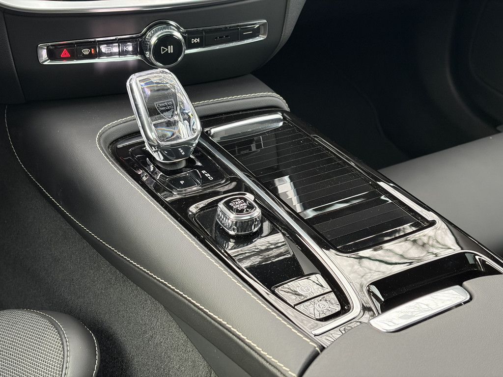 Volvo V60 T8 AWD Geartronic Recharge Plug-In Hybrid