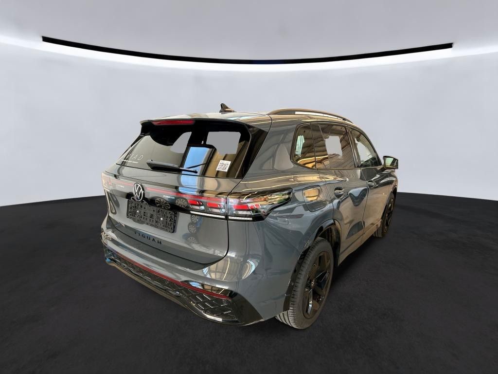 Volkswagen Tiguan 142 kW 4Motion R-Line/Black Style *LEDER*