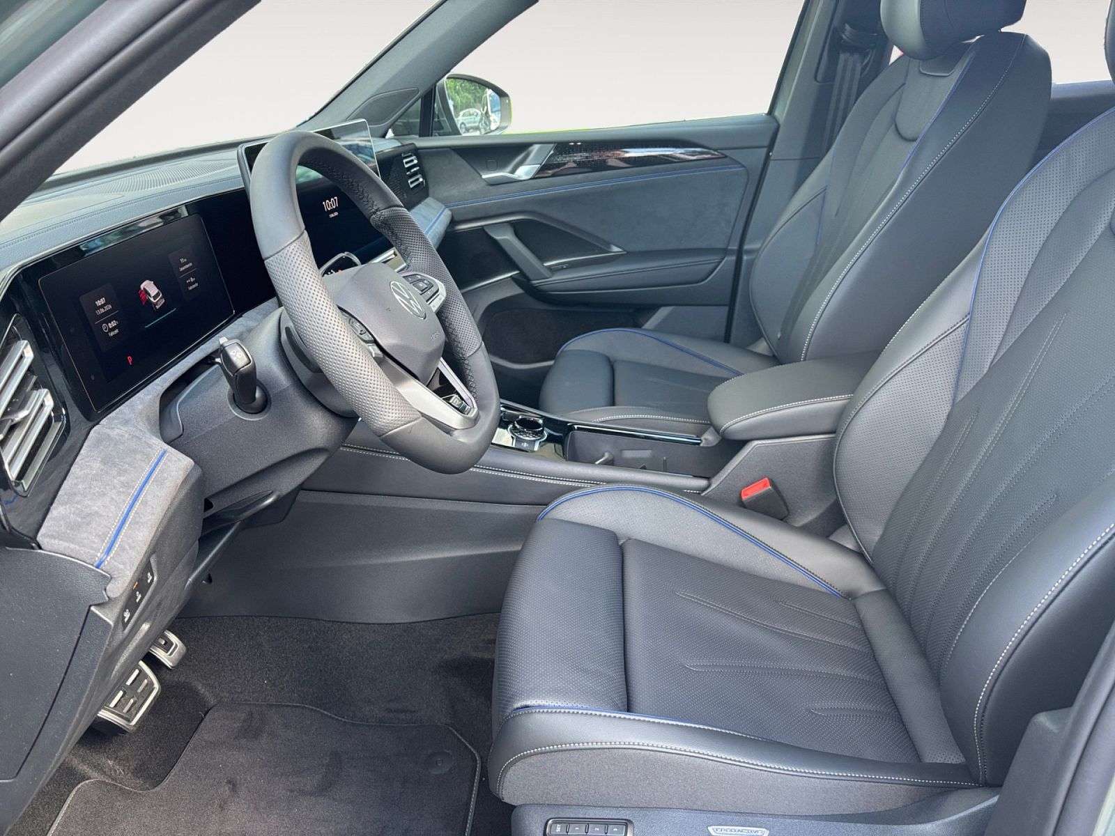 Volkswagen Tiguan R-Line 1.5 eHybrid +LEDER+AHK+HUD+