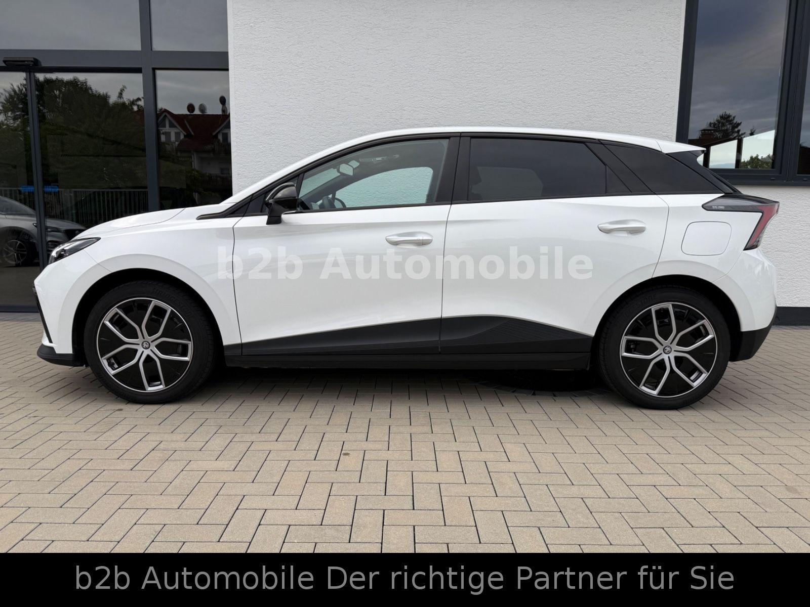 MG4 Luxury /360°/LED/Key/Wärmepumpe/FaceLift!!