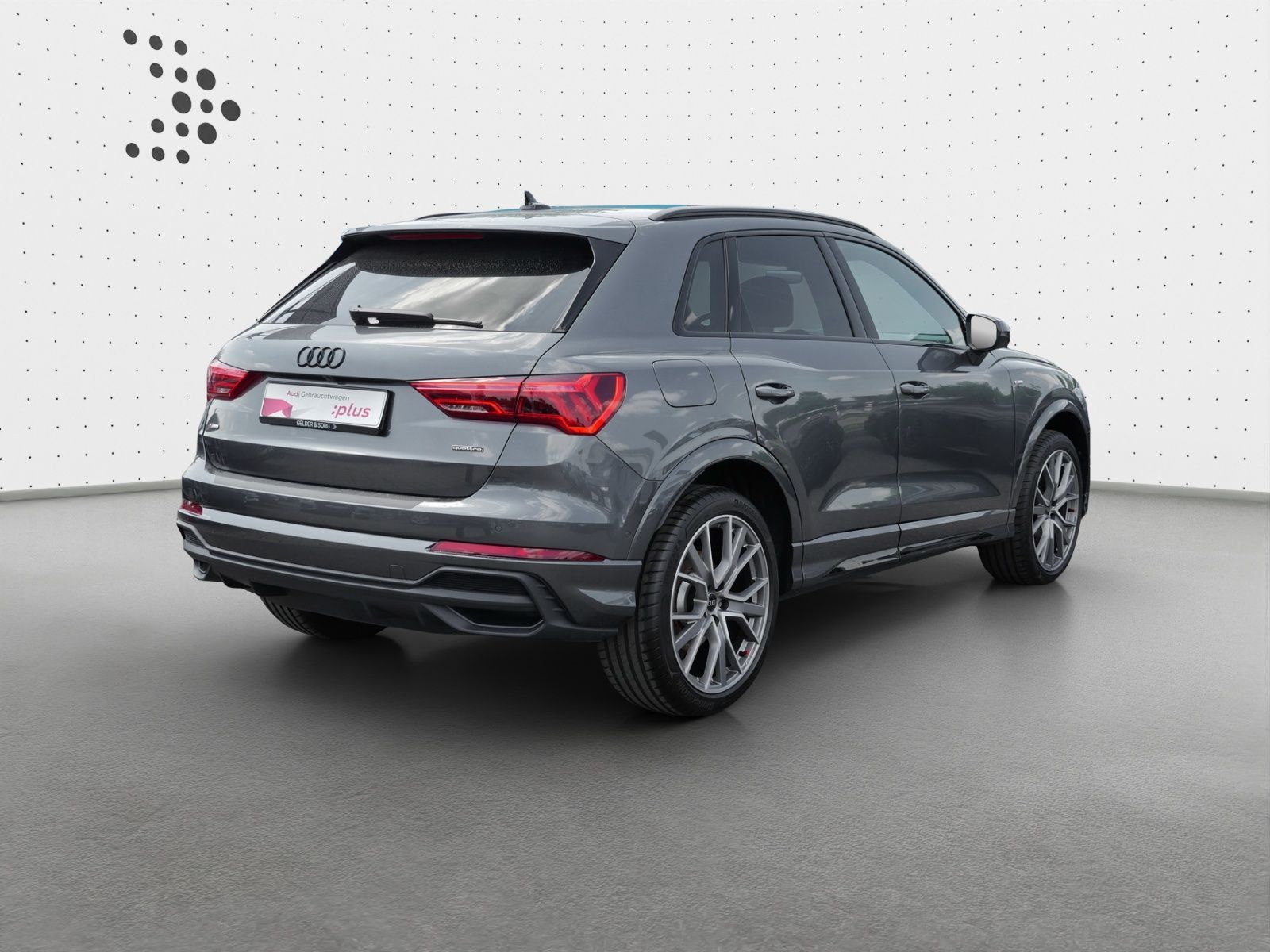 Audi Q3 40 TFSI qu. S line - Samsaru's Car Outlet