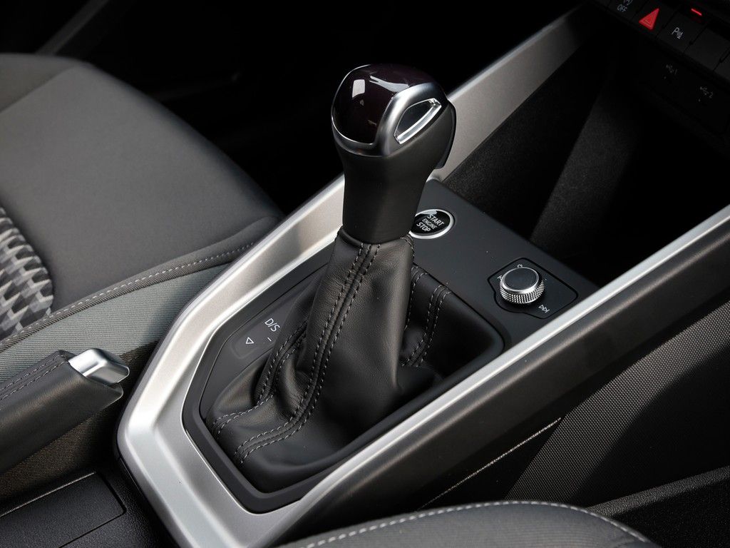 Audi A1 Sportback 30 TFSI advanced s-tronic - Samsaru's Car Outlet