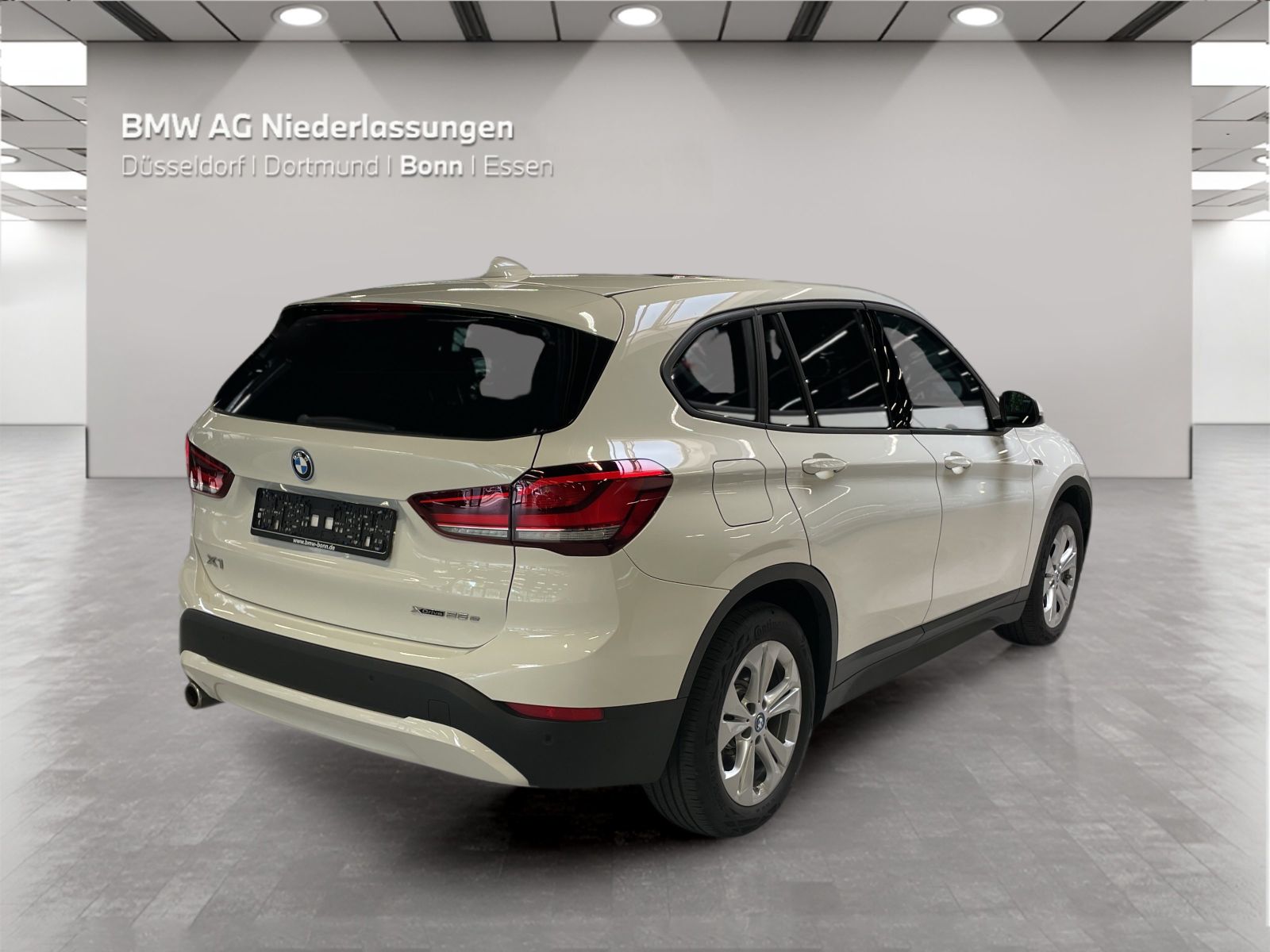 BMW X1 xDrive25e - Samsaru's Car Outlet