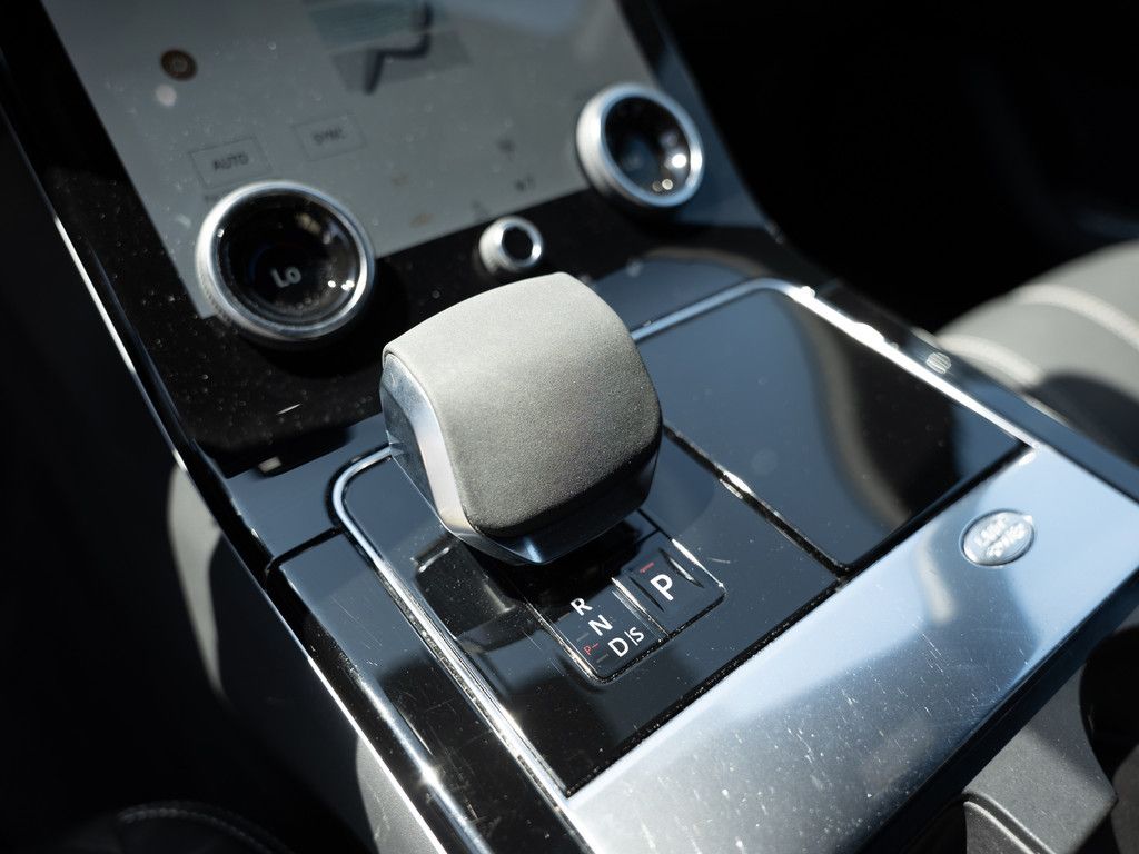 Range Rover Velar P400e S - Samsaru's Car Outlet