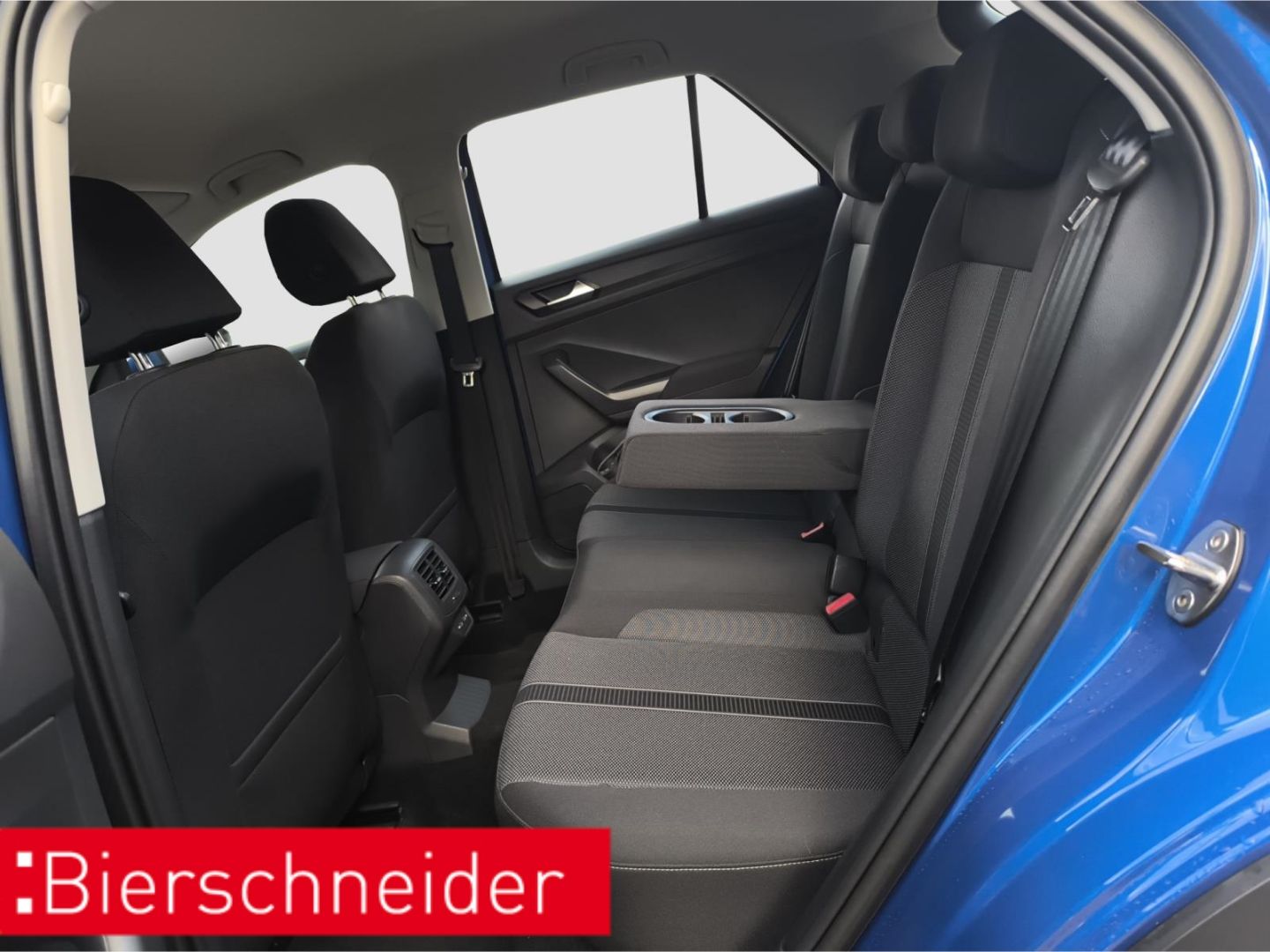Volkswagen T-Roc 1.0 TSI - Samsaru's Car Outlet