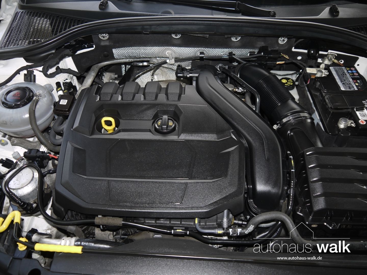Skoda Octavia Combi 1.5 TSI DSG Style - Samsaru's Car Outlet
