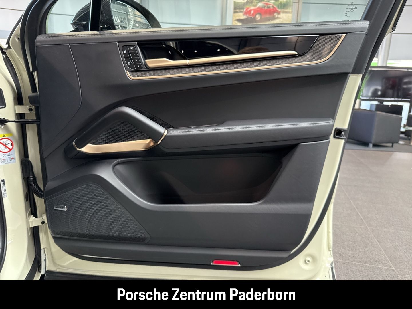 Porsche Cayenne GTS Coupe PTS Leichtbau-Carbon-Paket