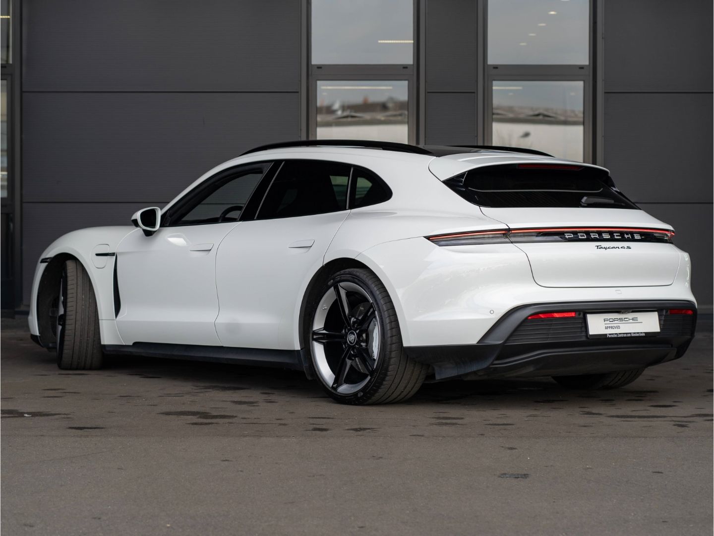 Porsche Taycan 4S Sport Turismo BOSE 22kW PSCB 18-Wege