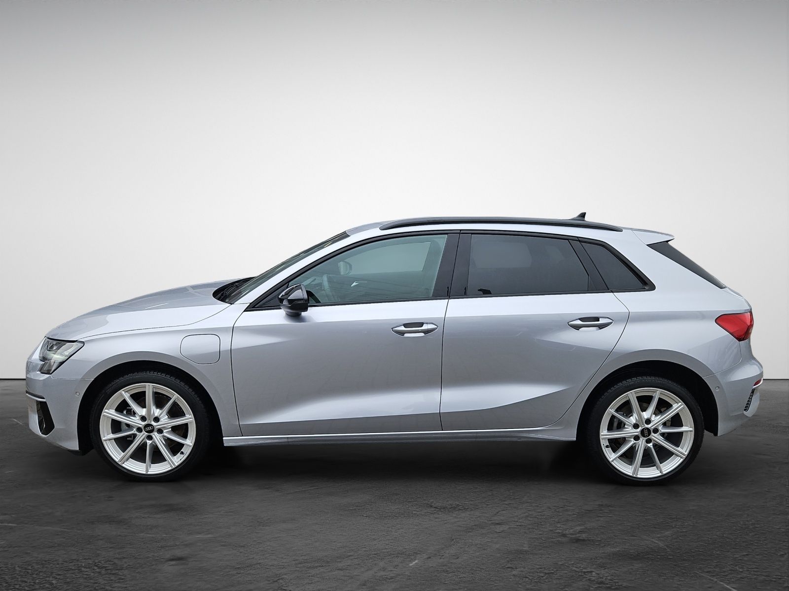 Audi A3 Sportback 40 TFSI e S tronic advanced - Samsaru's Car Outlet