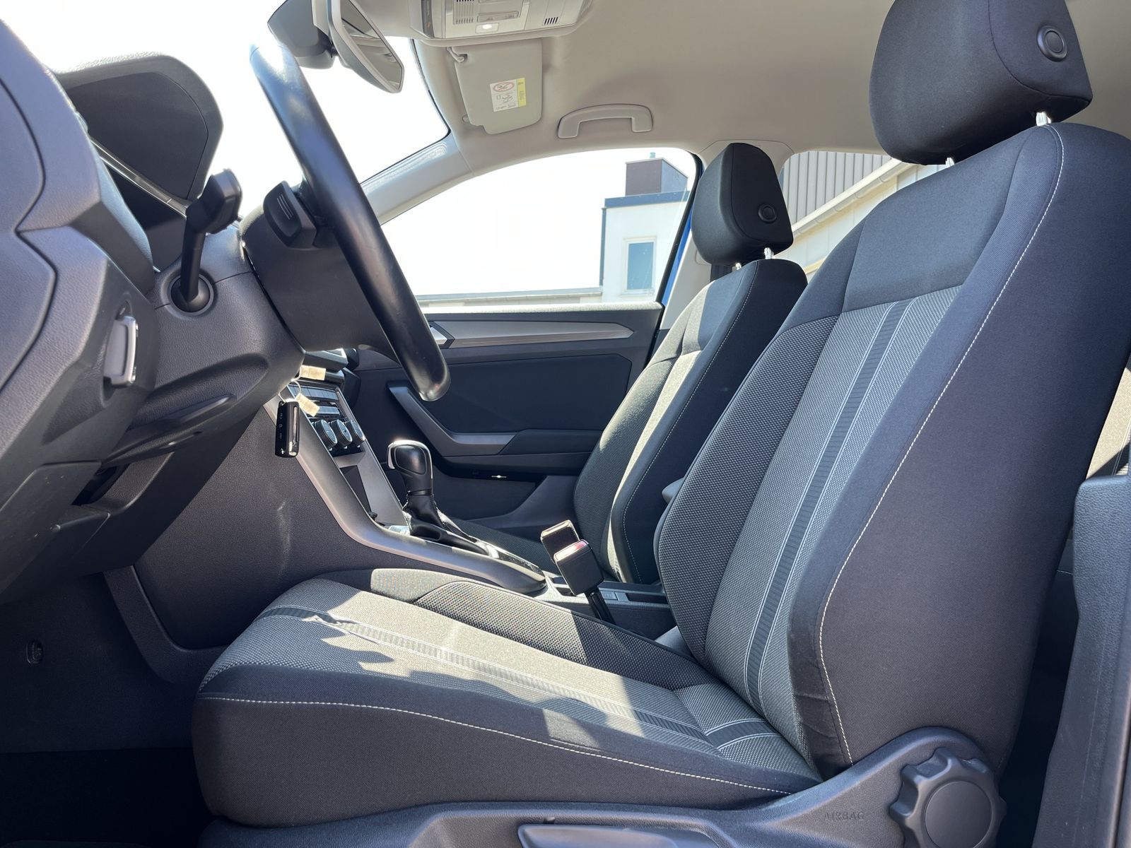 Volkswagen T-Roc 1.5 TSI DSG Style - Samsaru's Car Outlet