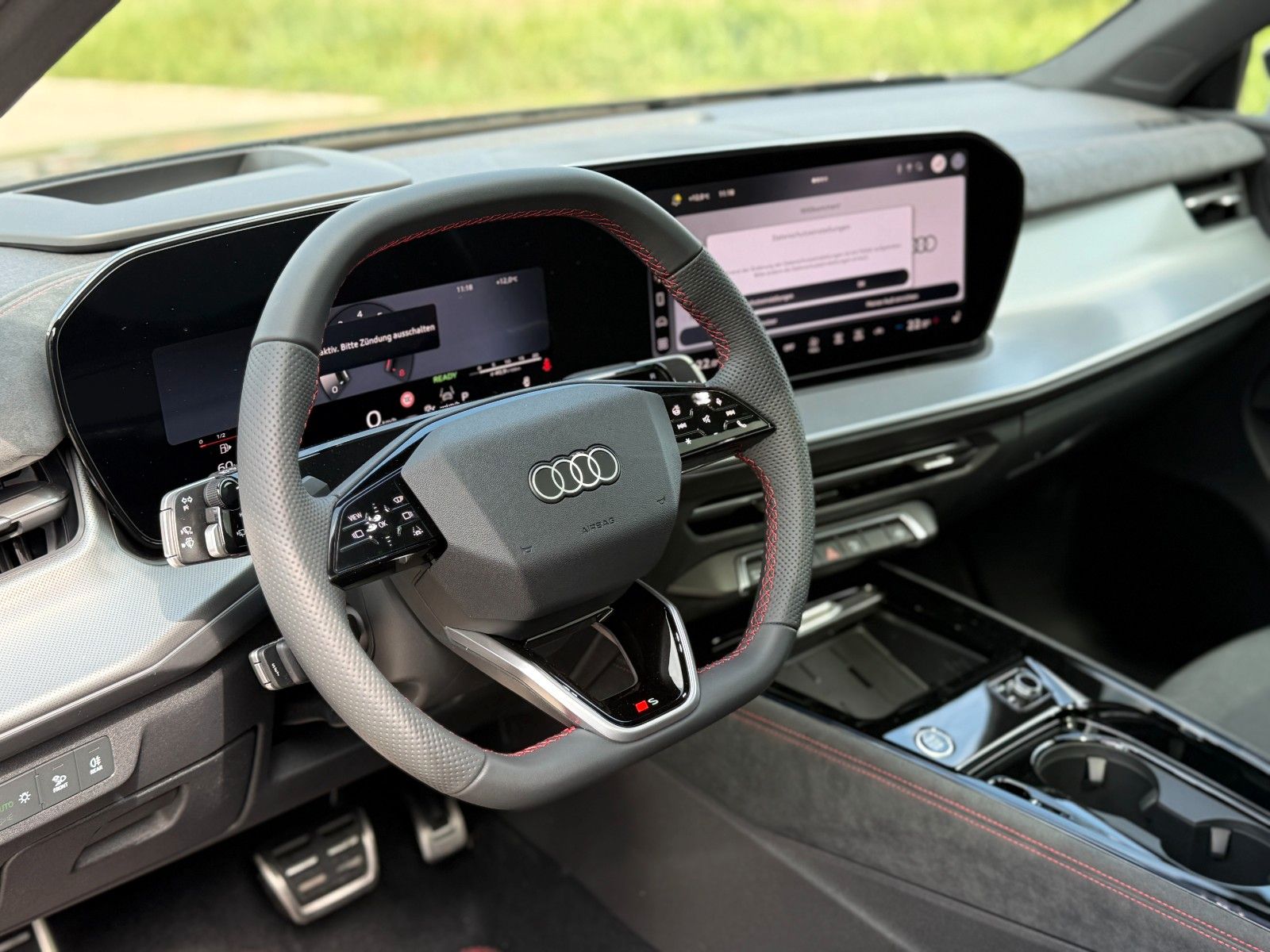 Audi Q3 Sportback S-LINE quattro+AHK+PANO+SONOS