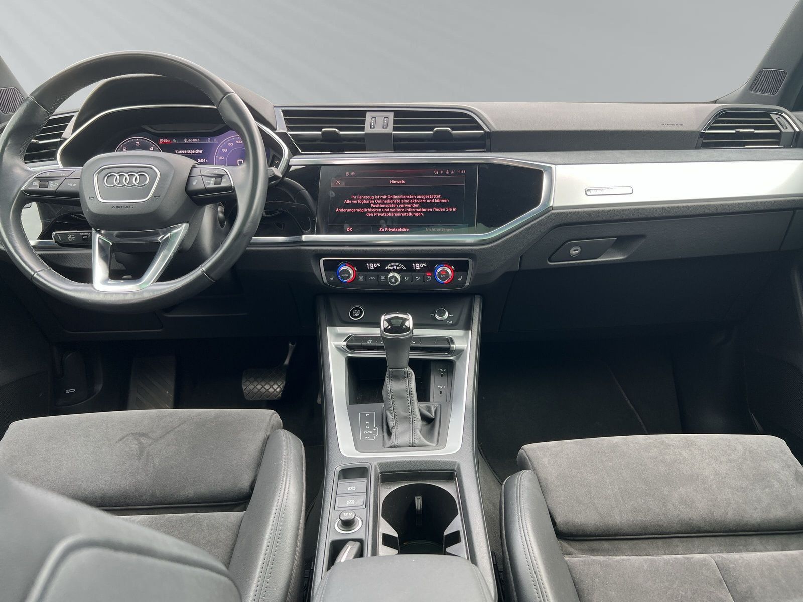 Audi Q3 S line 35 TDI quattro - Samsaru's Car Outlet