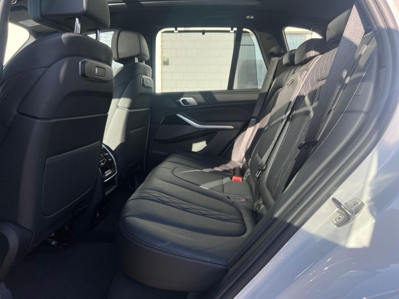 BMW X5 xDr 40iA M SPORT Pano,AHK,StHzg,KomSi,Luftfed