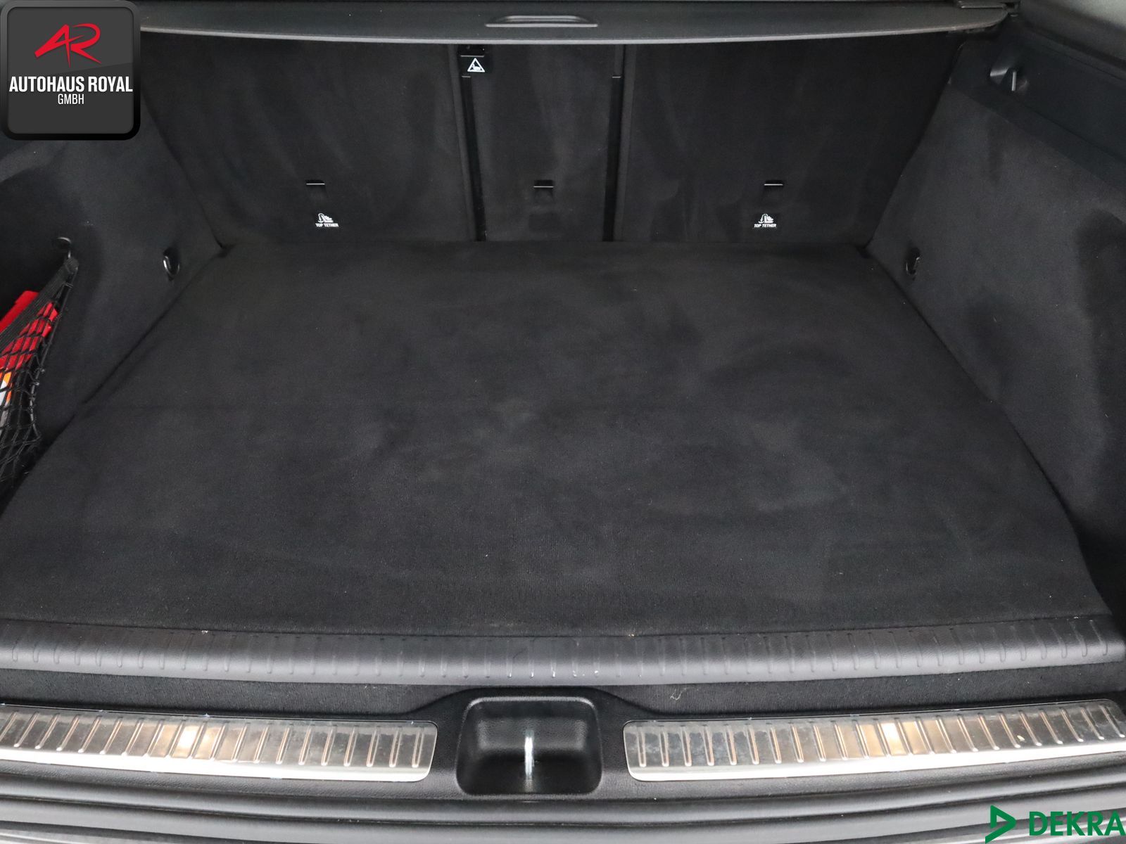 Mercedes-Benz GLC 300 e 3x AMG - Samsaru's Car Outlet