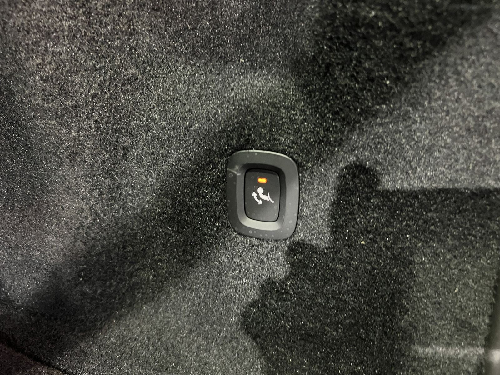 Volvo XC60 T6 Ultra Black Edition Recharge AWD AHK 360