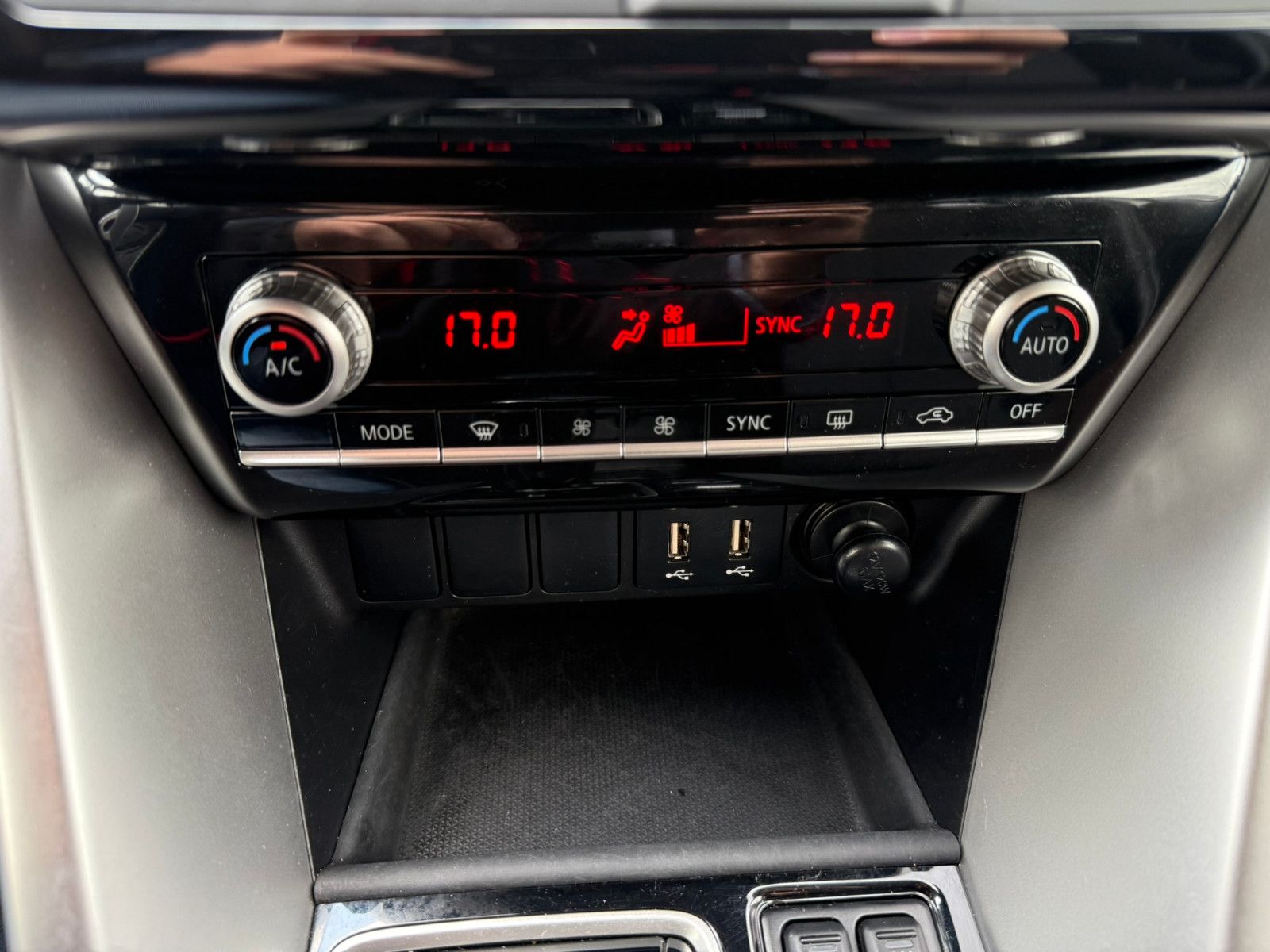 Mitsubishi Eclipse Cross PHEV Basis - Samsaru's Car Outlet
