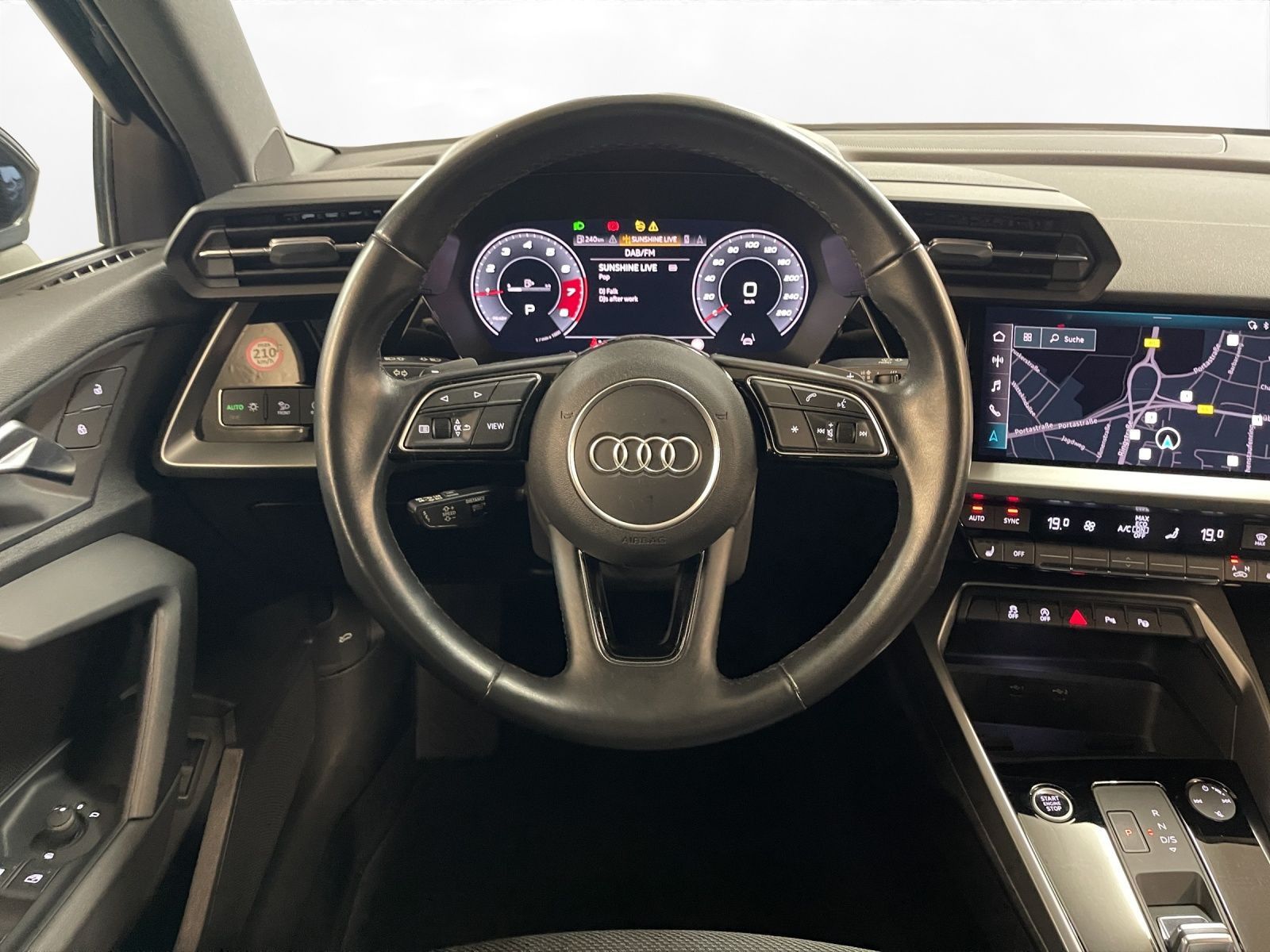 Audi A3 Limousine 35 TFSI advanced LED LM 17" Navi PD