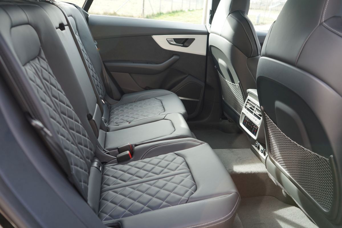 Audi Q8 50 TDI Quattro S-line Plus - Samsaru's Car Outlet