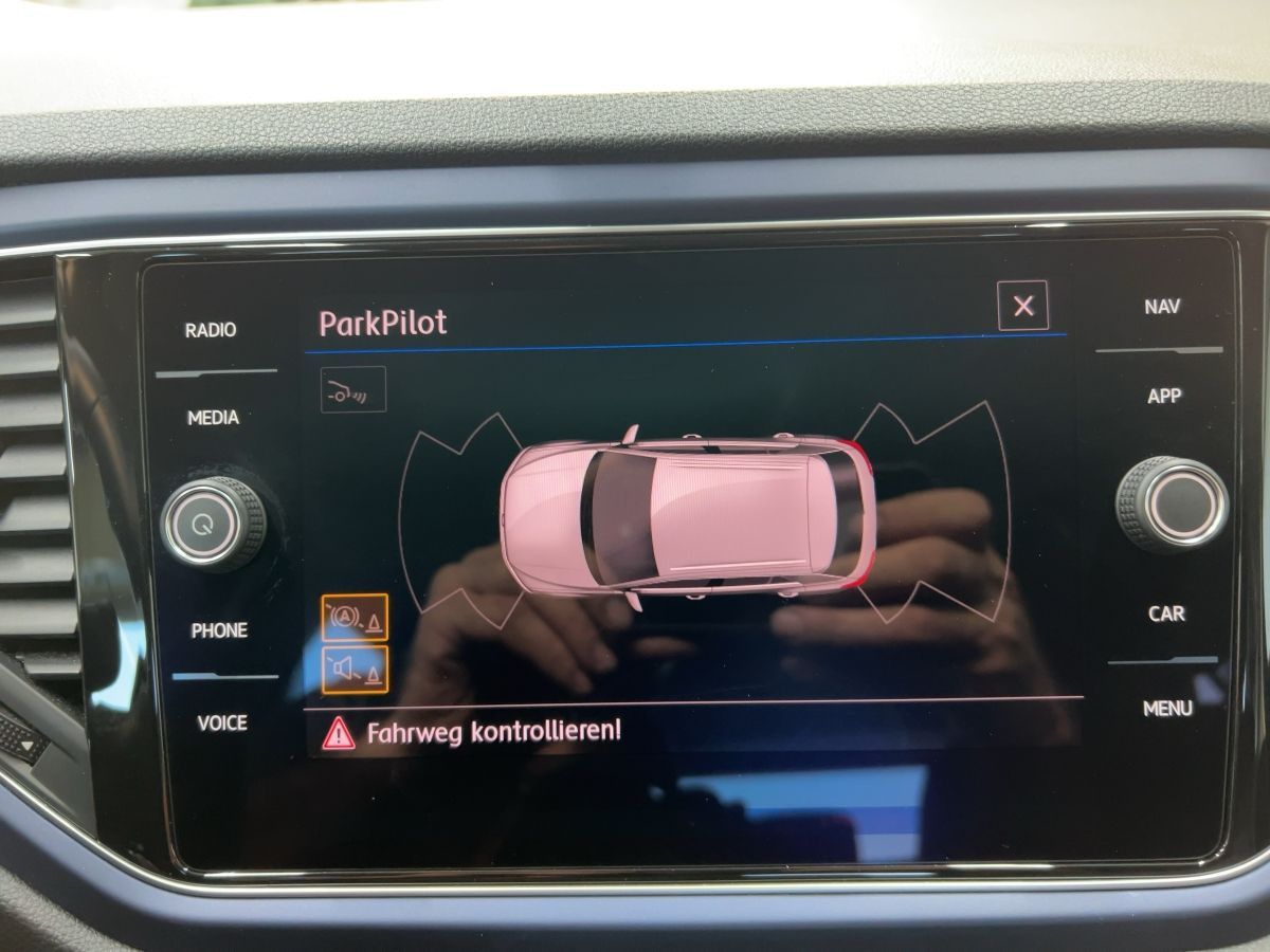 Volkswagen T-Roc 1.0 TSI UNITED - Samsaru's Car Outlet