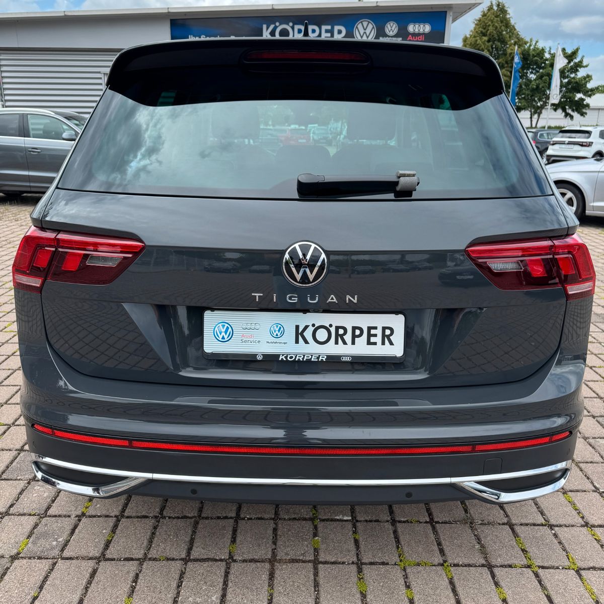 Volkswagen Tiguan Life - Samsaru's Car Outlet