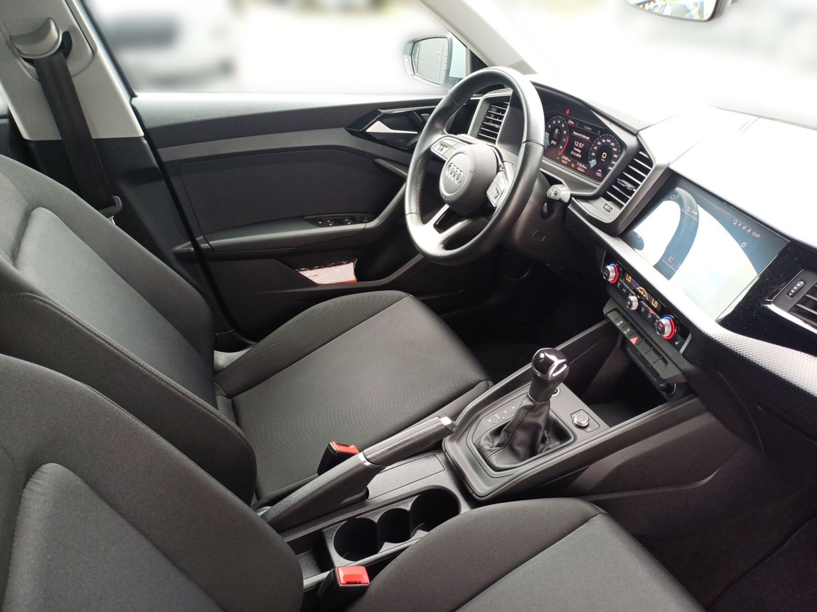 Audi A1 Sportback advanced - Samsaru's Car Outlet