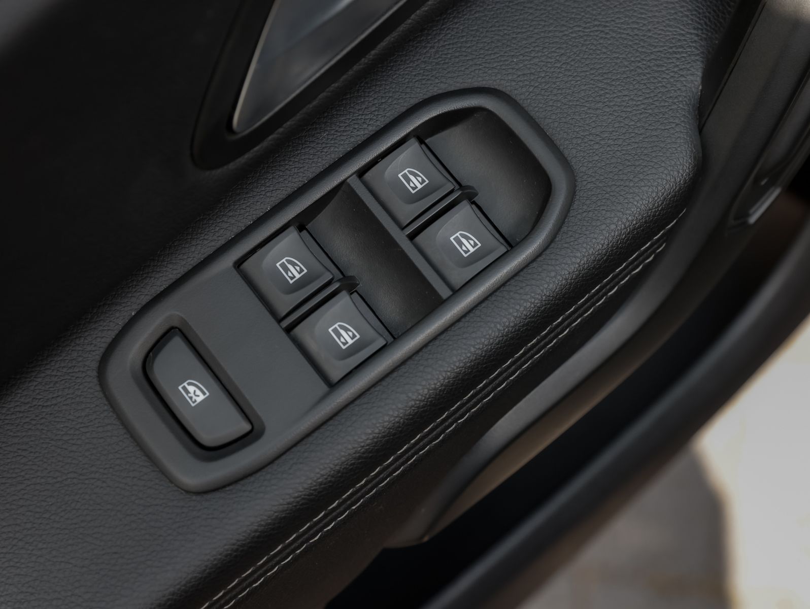 Dacia Duster Prestige Blue dCi 115 2WD - Samsaru's Car Outlet