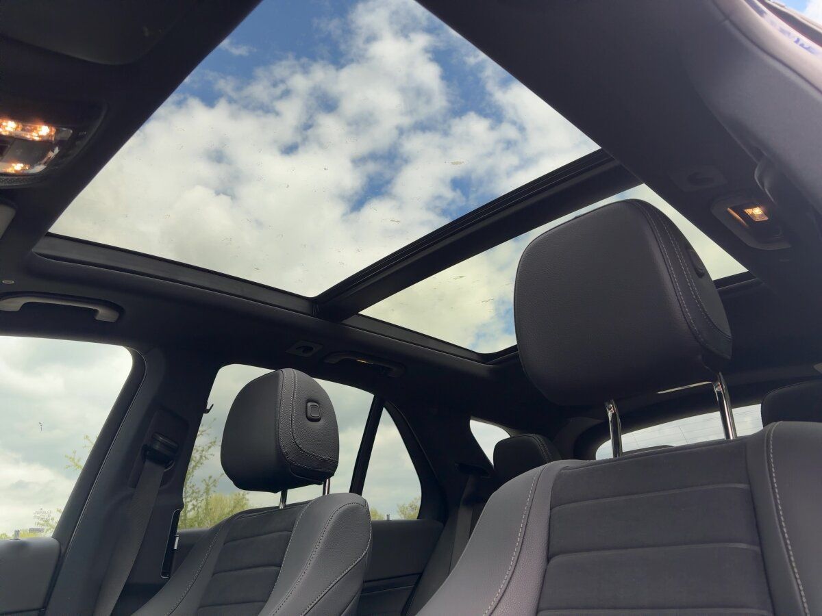 Mercedes-Benz GLE 300 d AMG/Pano/KeyG/360/Airm/AHK/Burm/Memory