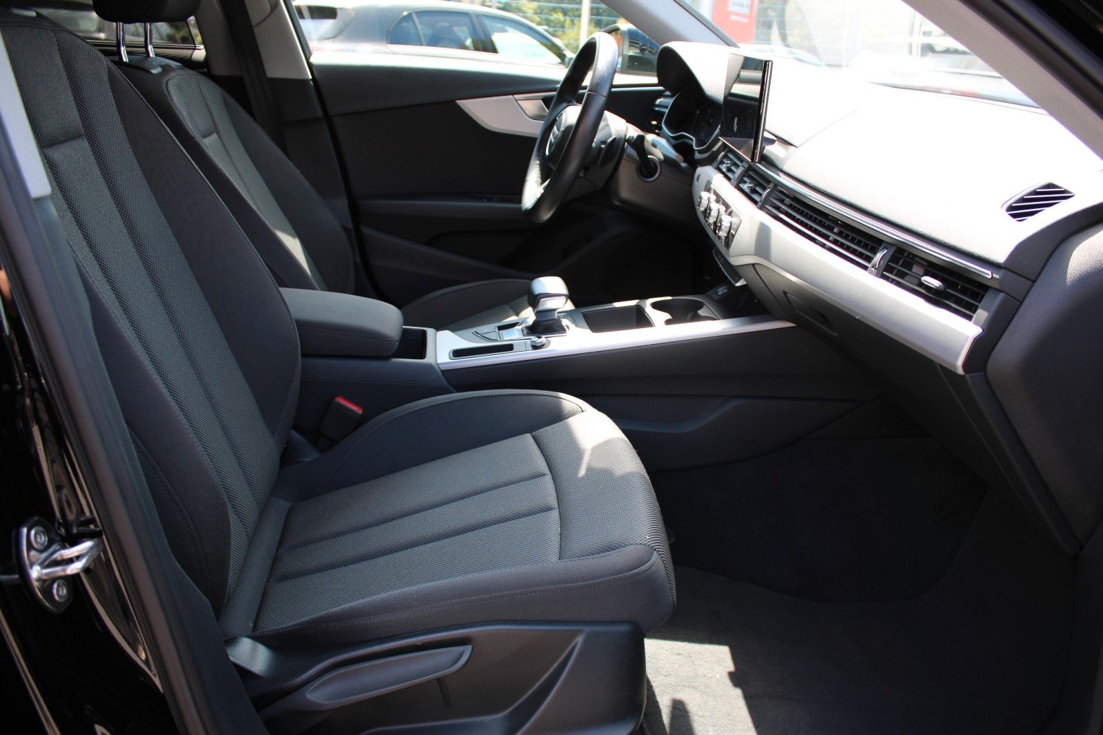 Audi A4 Avant 40 TDI - Samsaru's Car Outlet