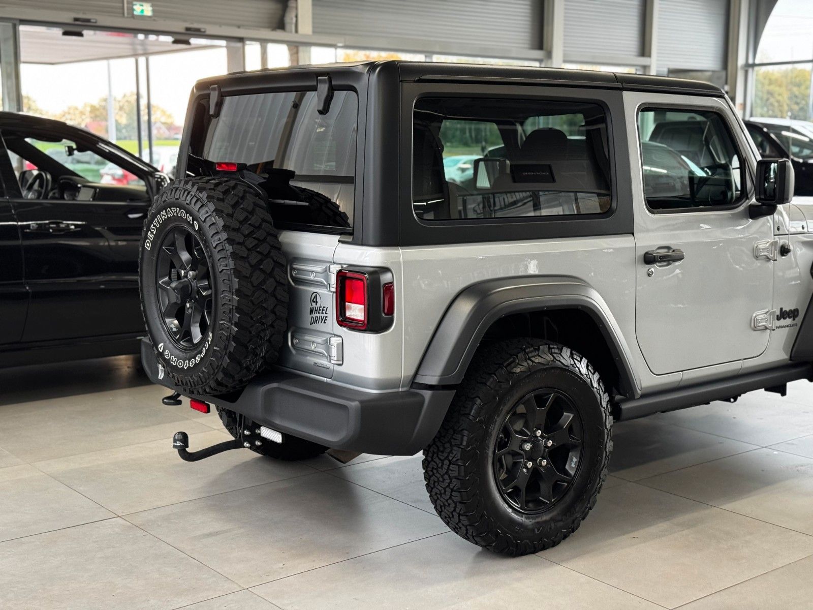 Jeep Wrangler WILLYS 3.6L V6 4x4 AHK GARANTIE*