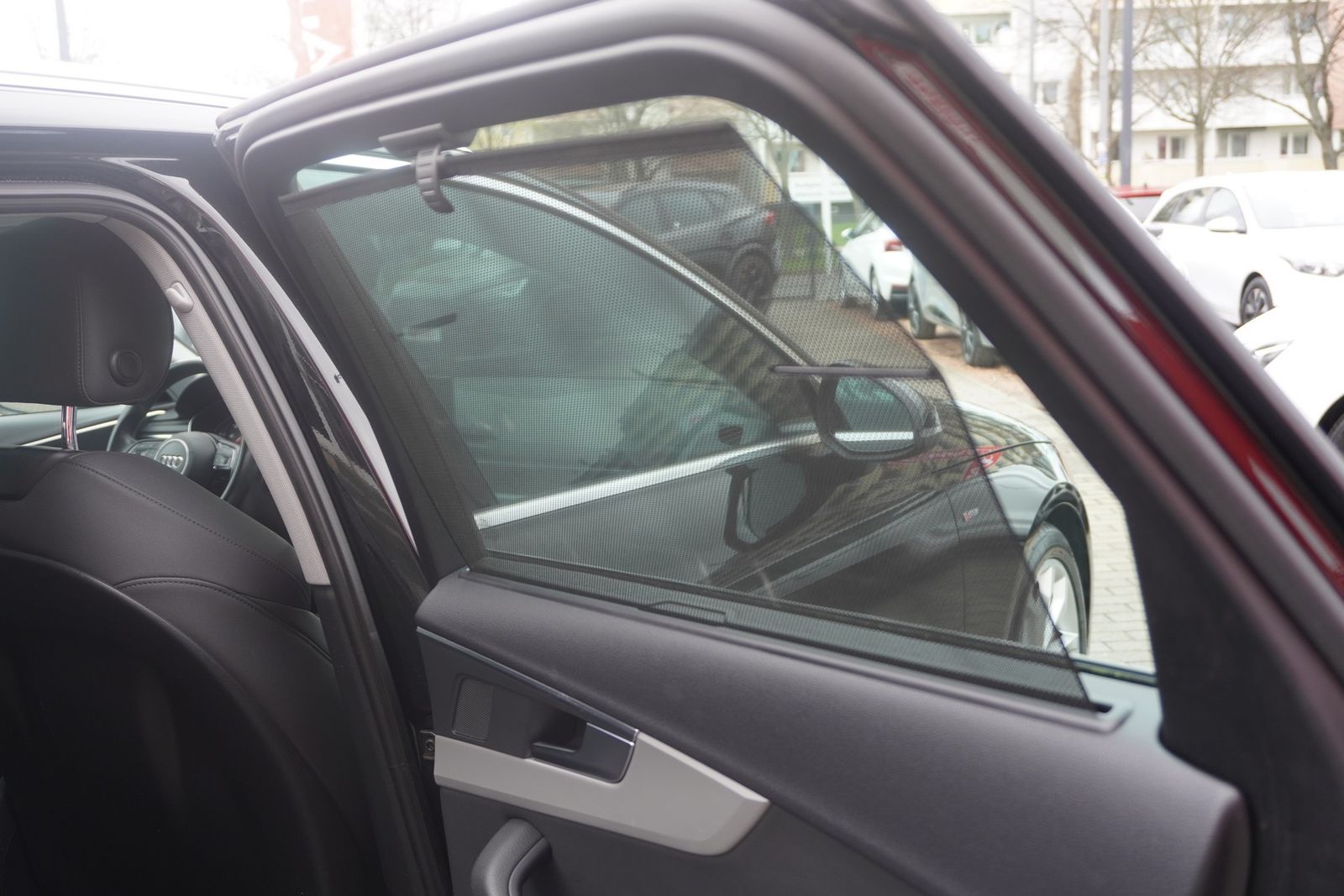 Audi A4 35 2.0 TFSI Avant S-line - Samsaru's Car Outlet