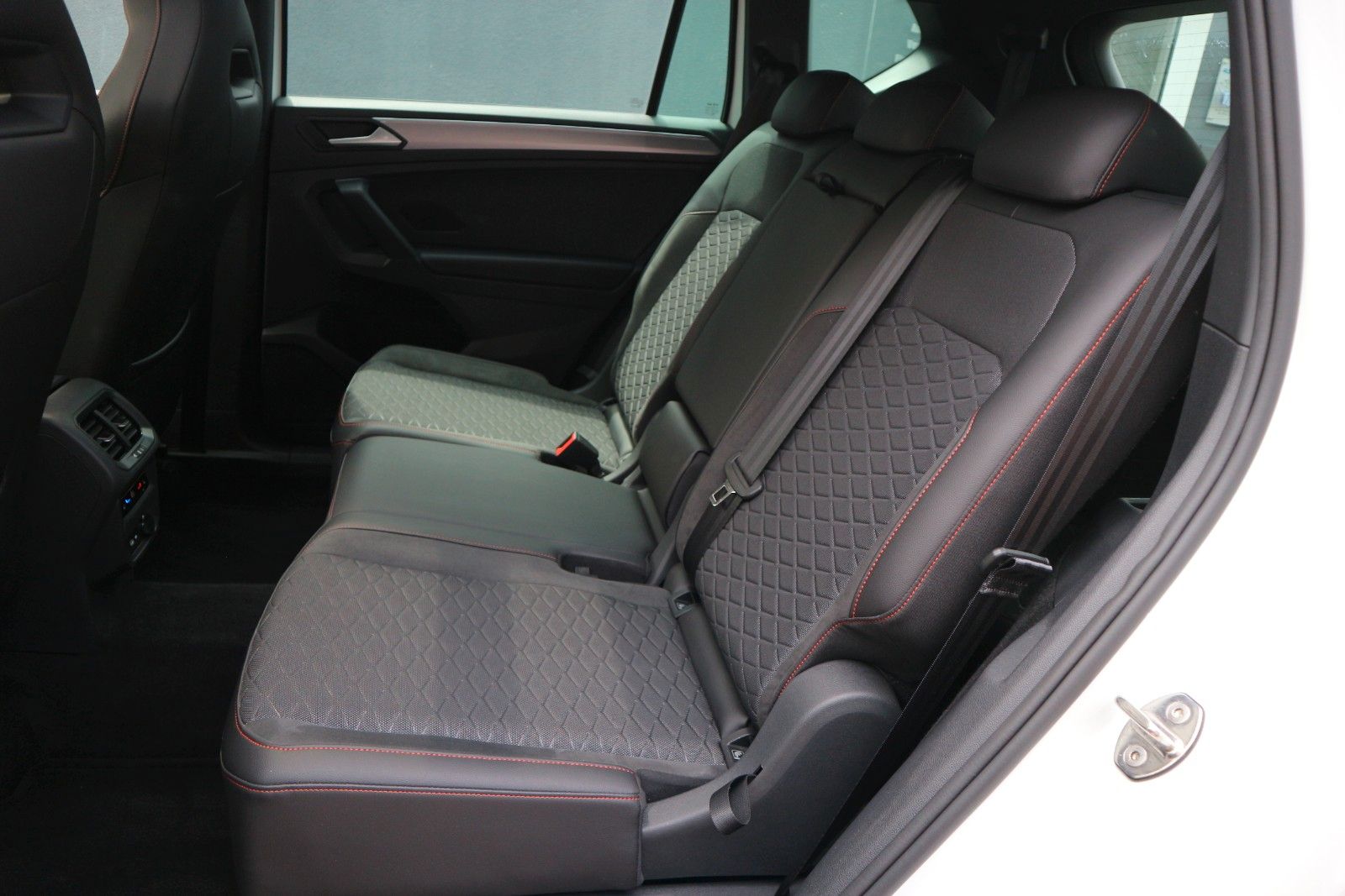 Seat Tarraco FR 4Drive *1.HD/7-SITZER/ACC/PANO/AHK*