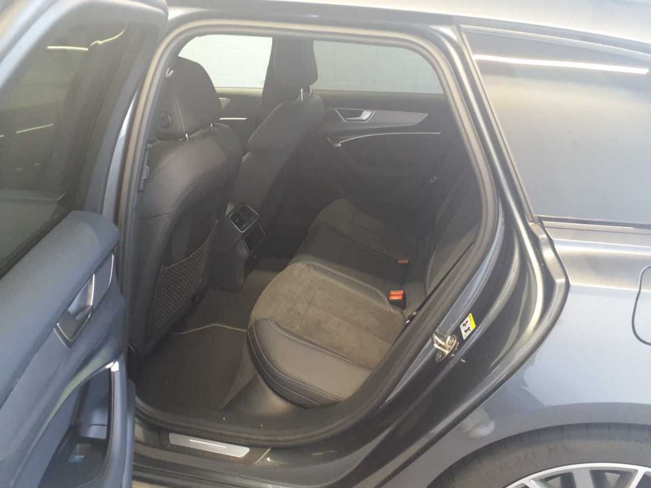 Audi A6 Avant 55 TFSI e S line - Samsaru's Car Outlet